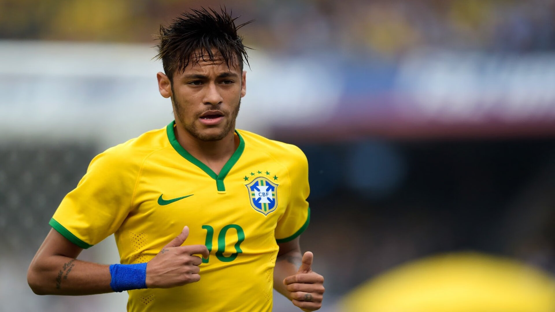 全国游泳冬季锦标赛女子200米蝶泳 张雨霏领先整整一个身位强势夺金